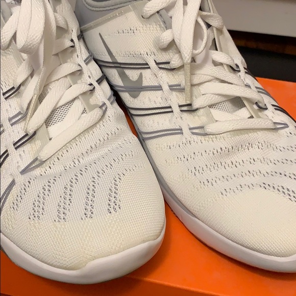 Women’s Nike Free TR 6 - Picture 4 of 7